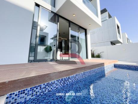 SUN ISLAND – UNIQUE VILLA CONSTRUITE DE 4 CHAMBRES A 2 PAS DE LA MER - SHARJAH