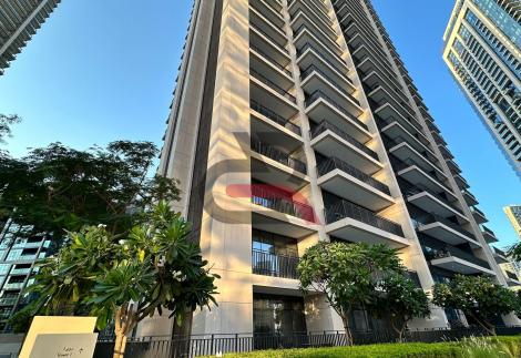 BOULEVARD CRESCENT – APPARTEMENT DUPLEX 2CH A 2 PAS DU BURJ KHALIFA - DOWNTOWN DUBAI